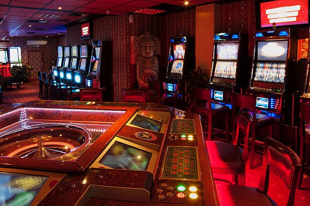 Tarung Mesin bonus round showing free spins counter and wild symbol on reels